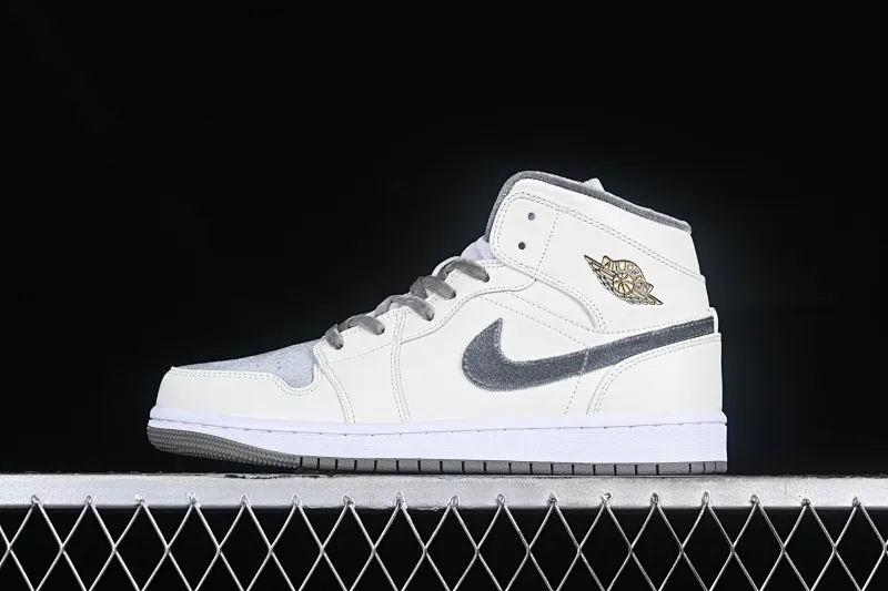 All Categories Air Jordan Jordan Series Basketball Shoes Air Jordan 1 Mid Air Jordan 1 Mid AJ1 Joe 1 Beige Chinese Cultural Leisure Sneakers FB9899-100